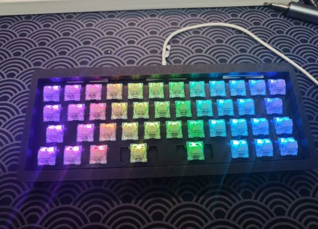 40% Plank Mini Keyboard Kit Wi - مراجعة Gaming Keyboard Extension وسعره