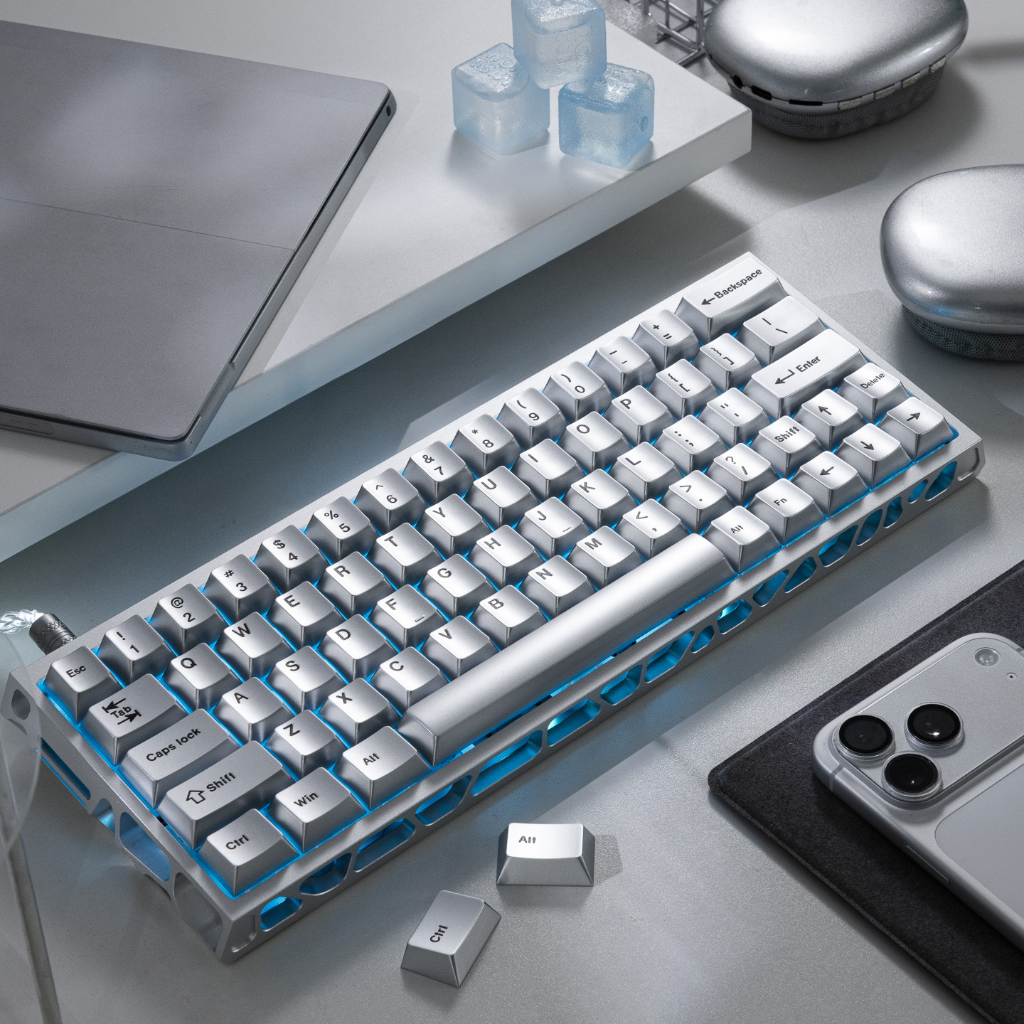 Silver Metallic Paint Small Fu - مراجعة Gaming Keyboard Extension وسعره