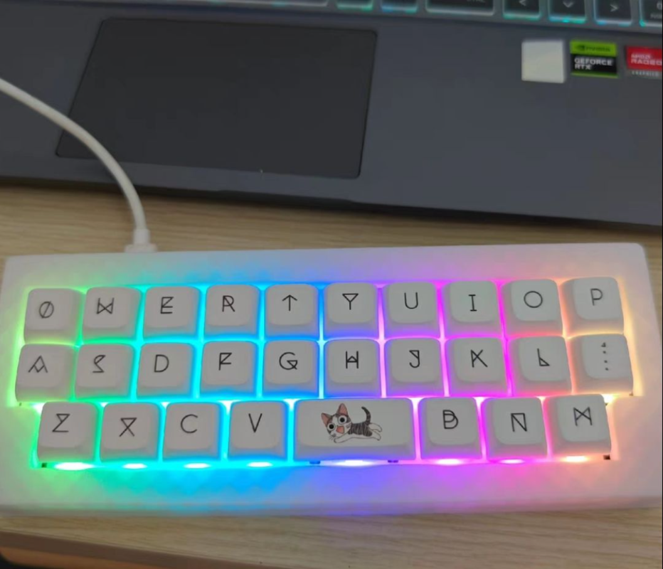 MiFuny Alpha28 Mini Keyboard K - مراجعة Gaming Keyboard Half وسعره